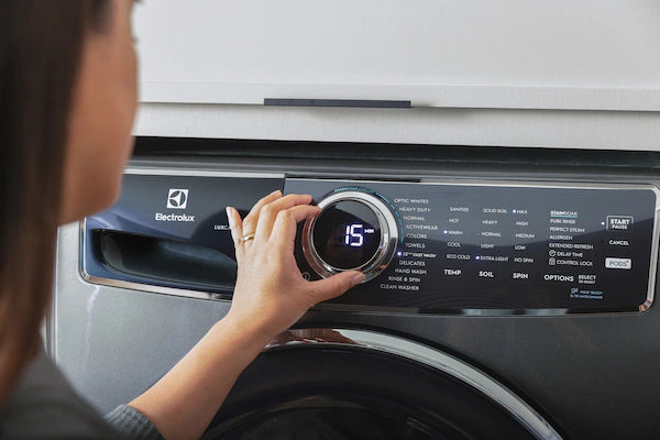 Electrolux 600 Series Front Load Washer with SmartBoost® – 4.5 Cu. Ft. – Powerful Cleaning with Advanced Stain Removal