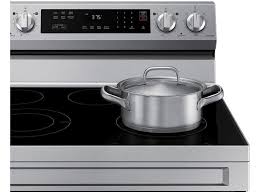 Samsung 6.3 cu. ft. Freestanding Electric Range with Rapid Boil – Model NE63A6311SS
