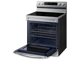 Samsung 6.3 cu. ft. Freestanding Electric Range with Rapid Boil – Model NE63A6311SS