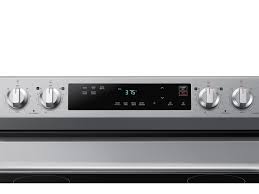 Samsung 6.3 cu. ft. Smart Freestanding Electric Range with Steam Clean – Model NE63A6111SS